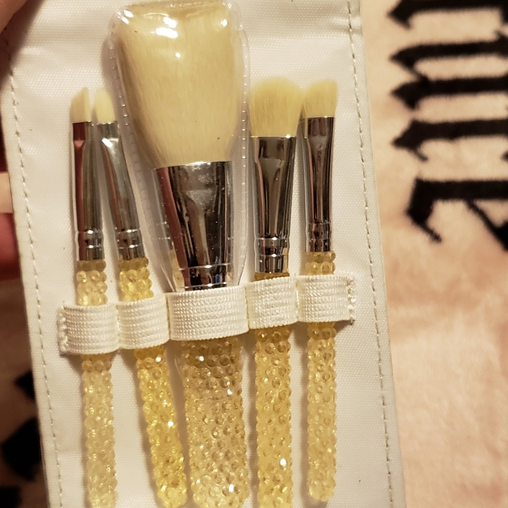 Elf brushes - Picture 3 of 7